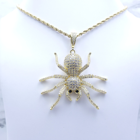 14K Gold Finish Spider + 20" Rope Chain - Picture 7 of 10